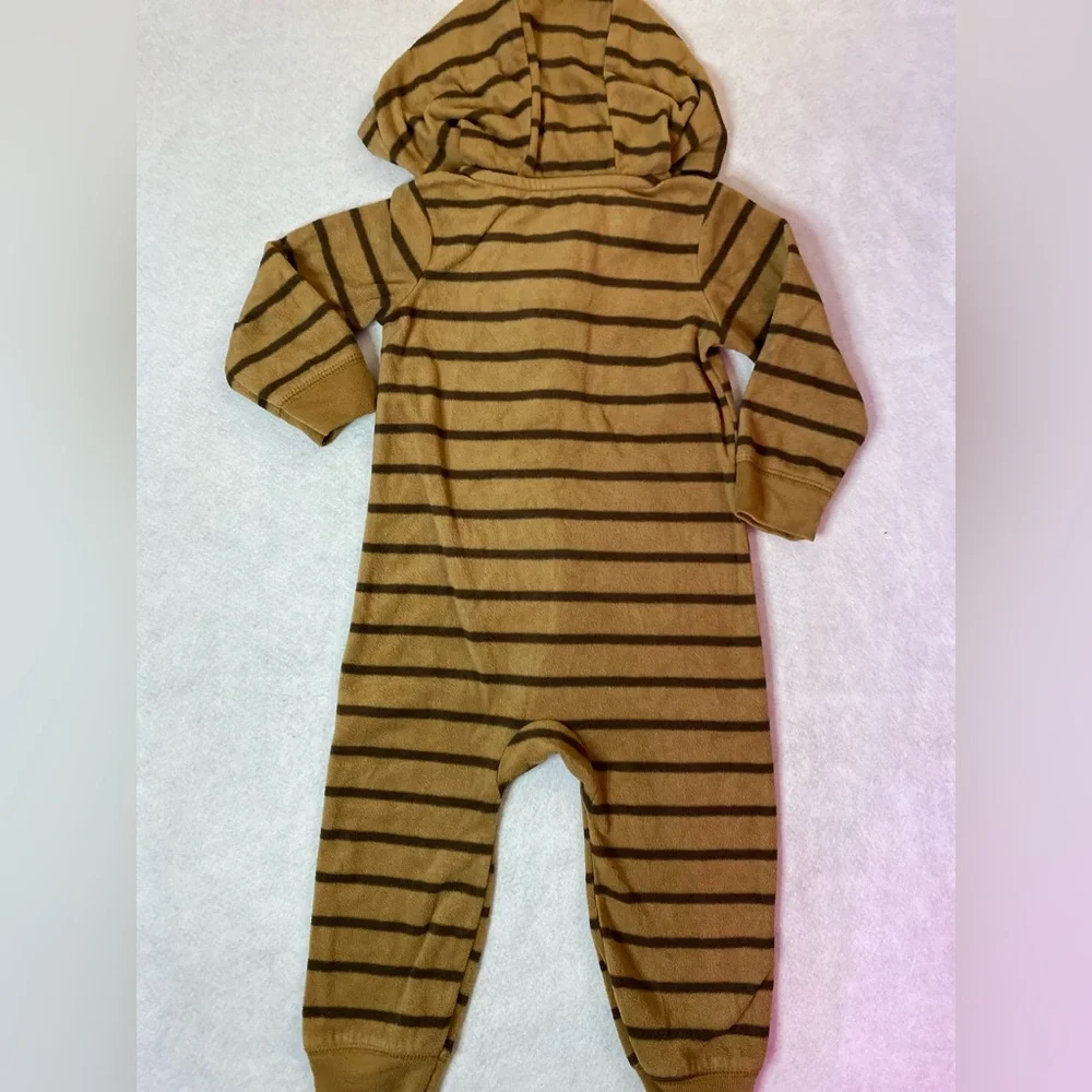 Carter's Brown Striped one piece Pajama Hood front pocket full Zipper Size 18m